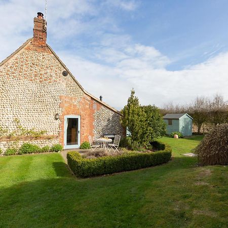 Garden Cottage West Beckham Екстериор снимка