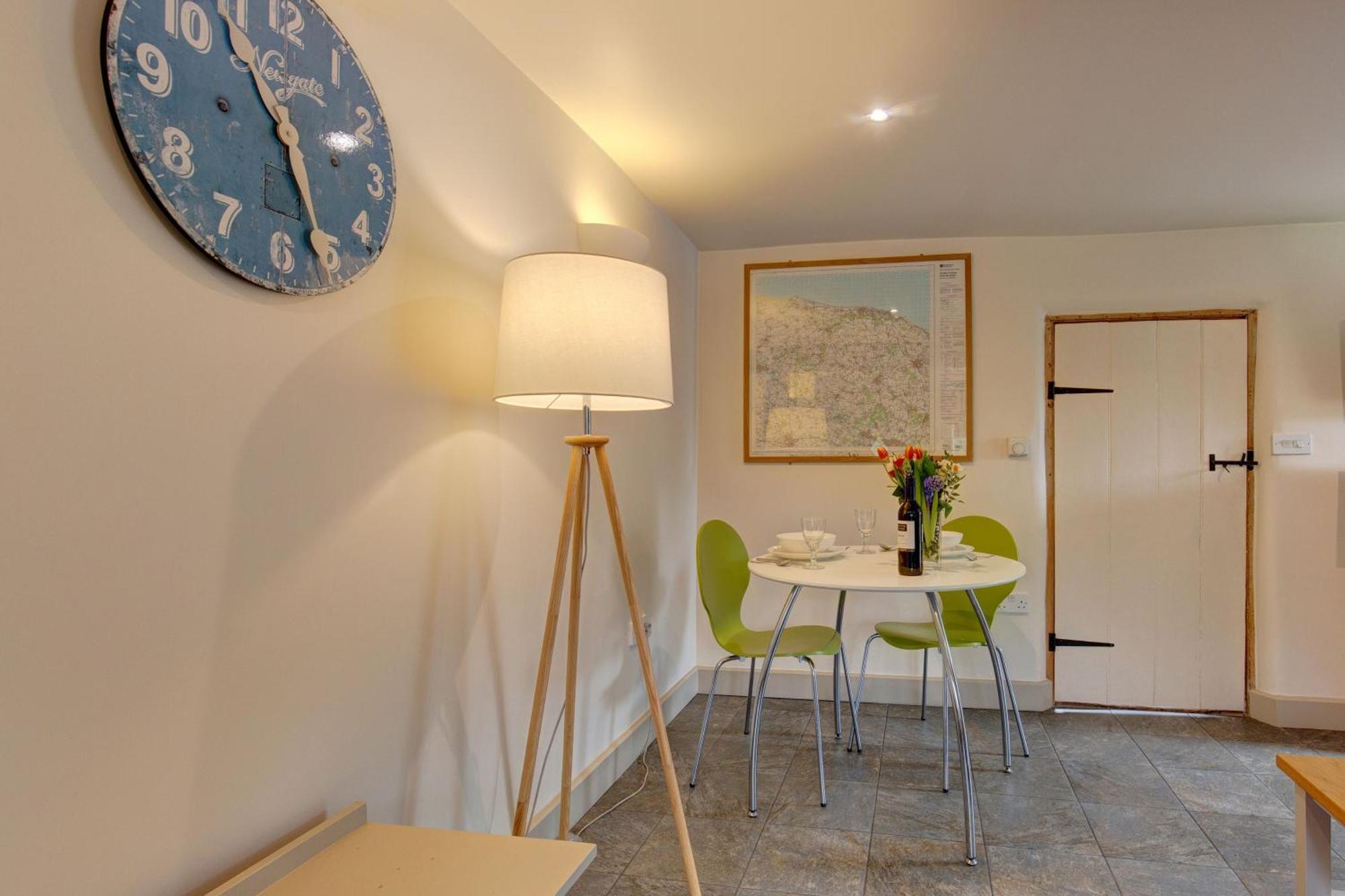 Garden Cottage West Beckham Екстериор снимка